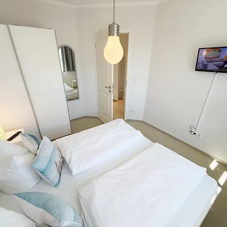 Wilhelmine - Whg 03 Kreidezimmer Villa